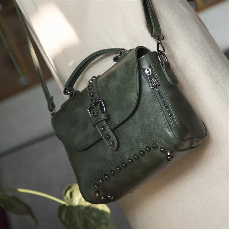 Cartera Taches Verde REF. 3677
