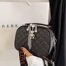 Cartera Brianna REF. 3789 Negro