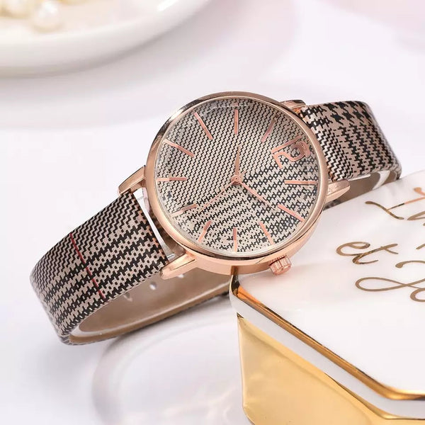 Reloj Danna Crema y Negro  REF. 5211