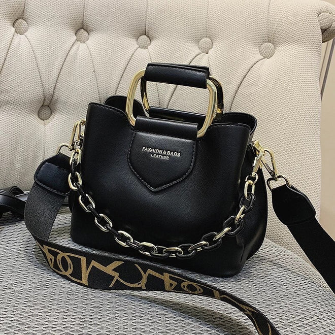 Cartera Noa Negra REF. 631